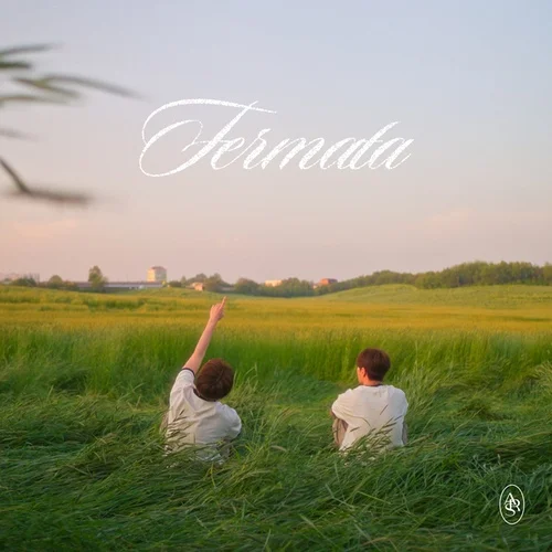 Cover for 도망치는 건 부끄럽지만